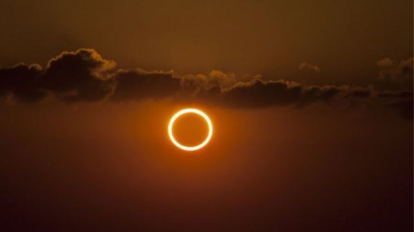 ¿Por qué se le llama 'anillo de fuego' al eclipse anular solar?