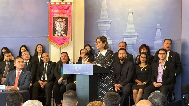 Claudia Susana Gómez rinde protesta como nueva rectora de la Universidad de Guanajuato