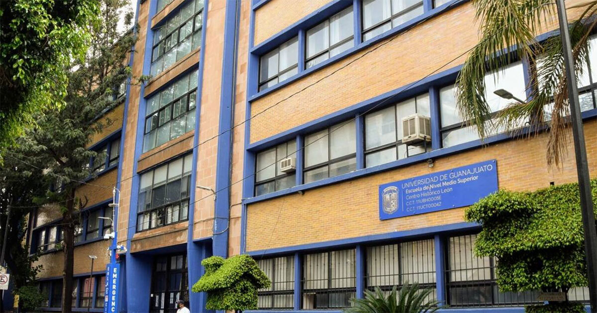 Otra vez a clases virtuales en Prepa UG León hasta terminar con chinches y arreglar baños