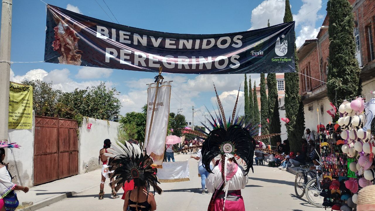 Llenan más de 10 mil peregrinos calles de San Felipe para festejar a San Miguel Arcángel