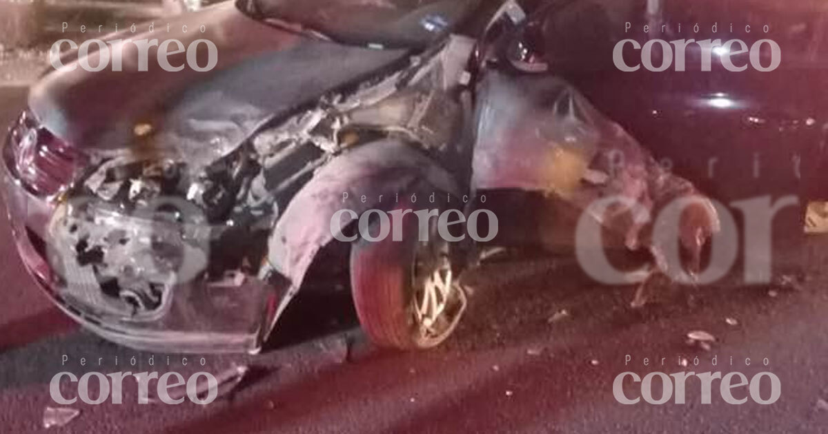 Aparatoso choque en carretera de San Miguel de Allende deja 16 lesionados, la mayoría niños 