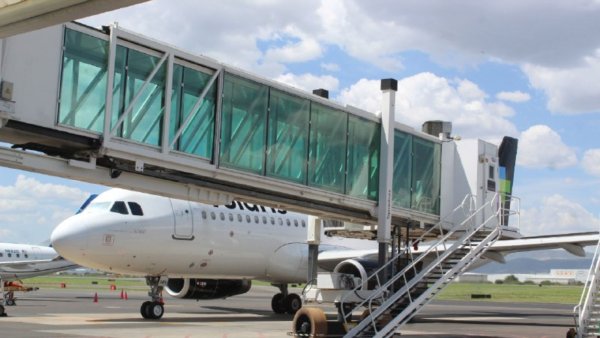 Aeropuerto del Bajío, útil sólo para unos cuantos, ¿qué hacer si voy de Celaya o Apaseos?