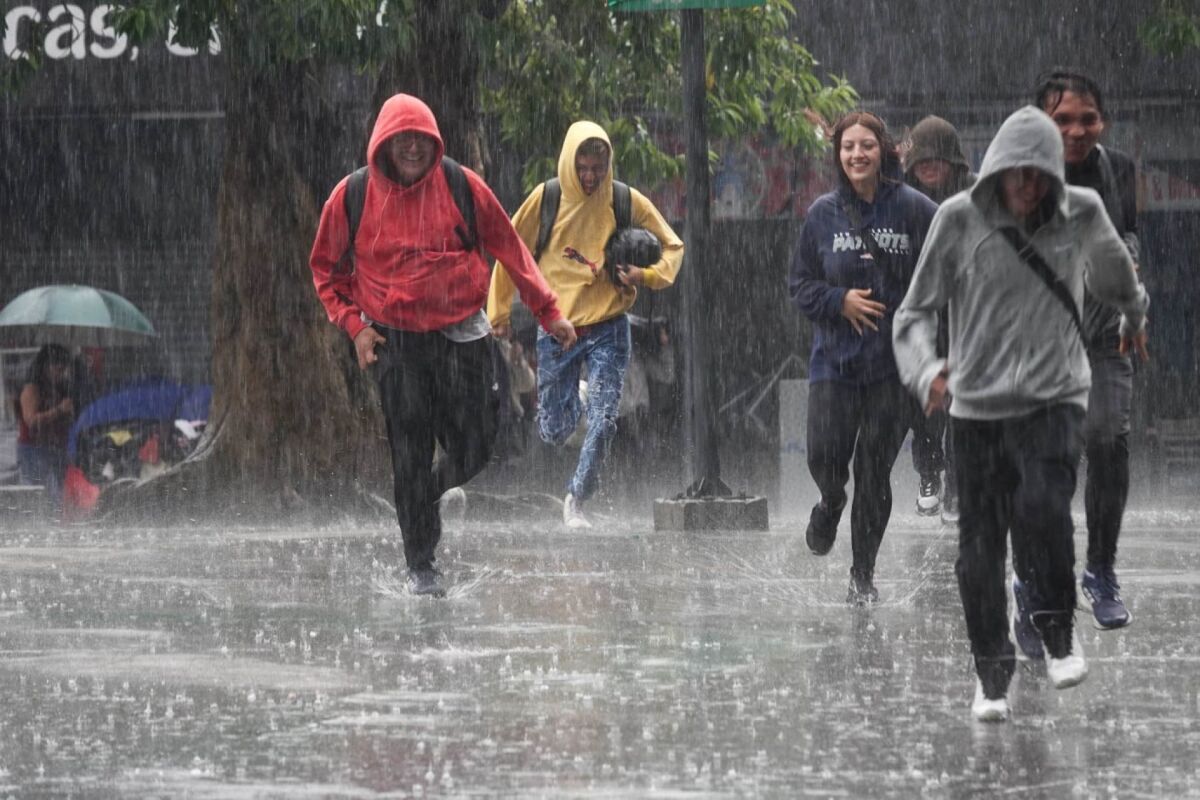  Llega a México frío con hasta cero grados, lluvia y posible ciclón, ¿qué estados afectará? 