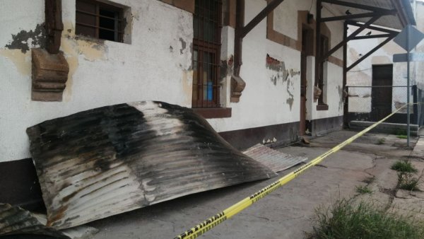 Así de importante era la estación del tren en el Barrio de San Miguel de León; hoy está en cenizas tras un incendio