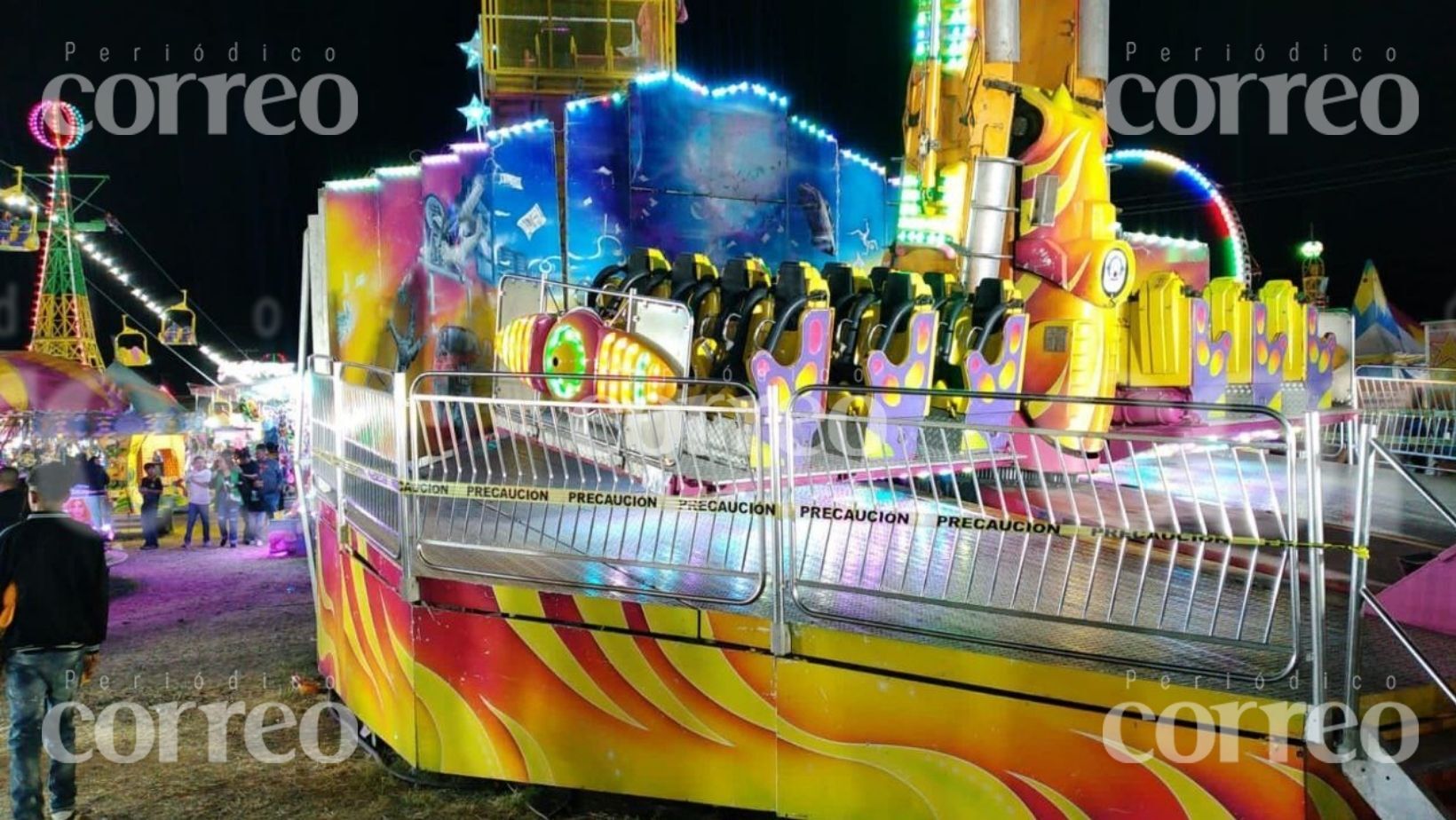 Juego falla en la feria de Purísima del Rincón y deja a una decena de personas suspendidas; clausuran atracción