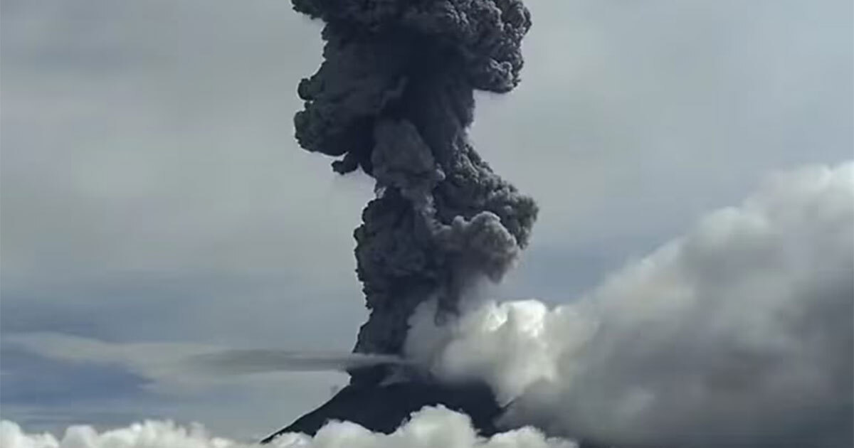 Alarman fuertes fumarolas en el volcán Popocatépetl; advierten caída de ceniza en estas zonas 