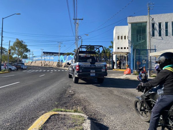 Dos policías de León son detenidos por cometer asalto en Lomas del Campestre