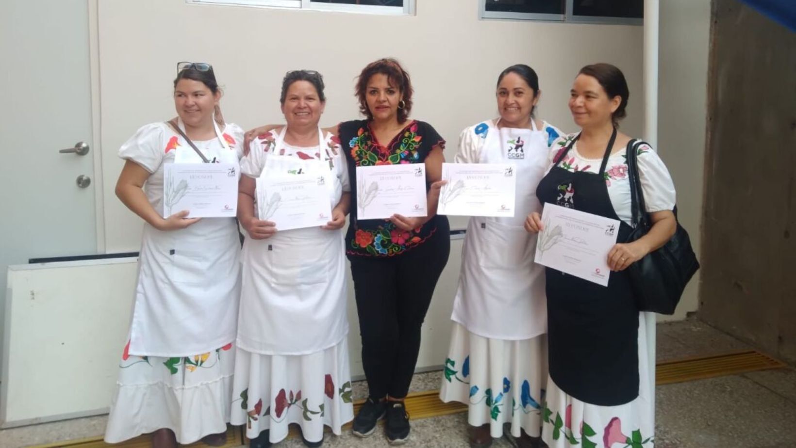 Por su gran sazón, cocineras de Pénjamo reciben Certificación Nacional en gastronomía mexicana