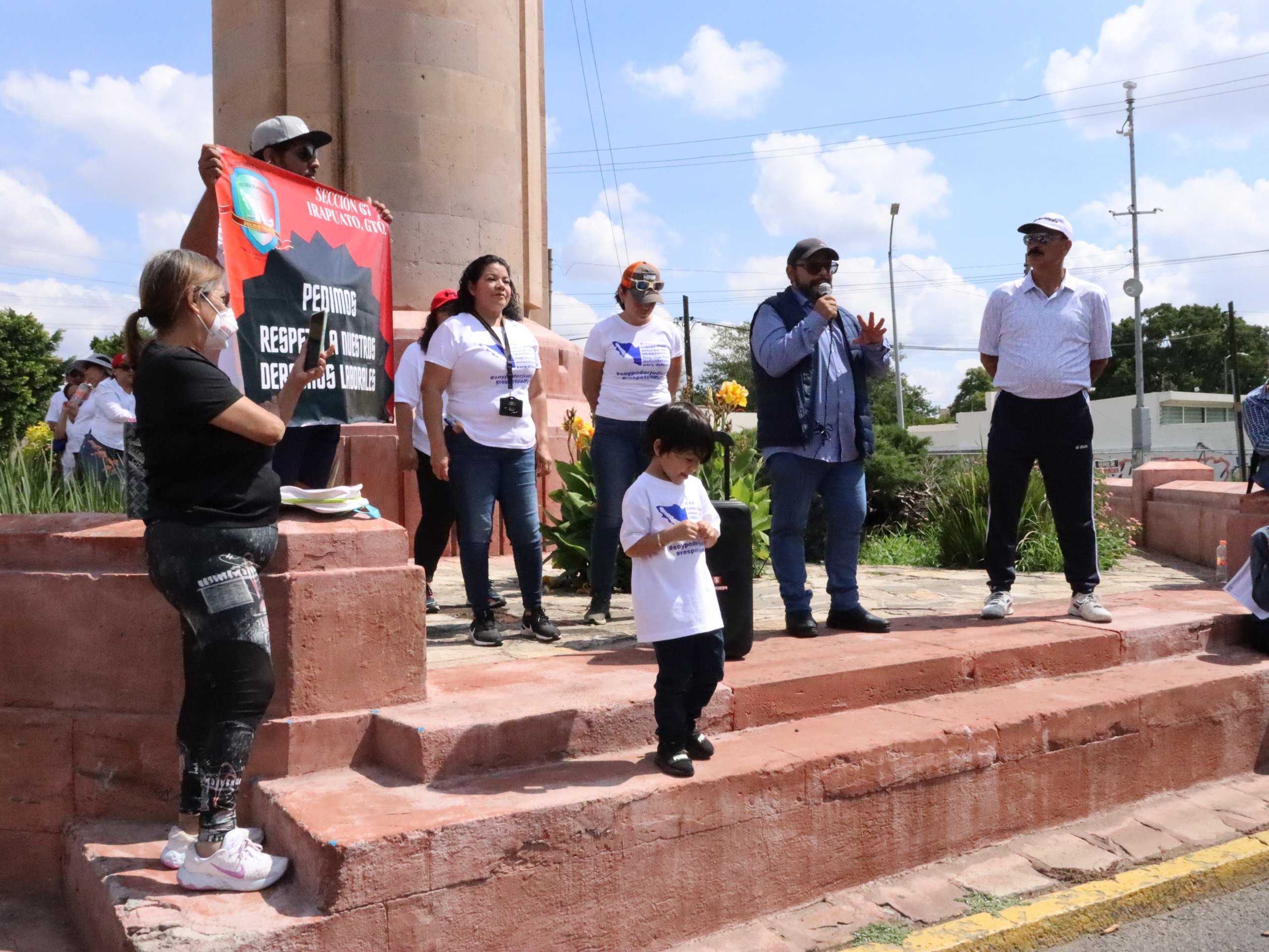 Trabajadores del Poder Judicial de la Federación reavivan protesta en Irapuato 