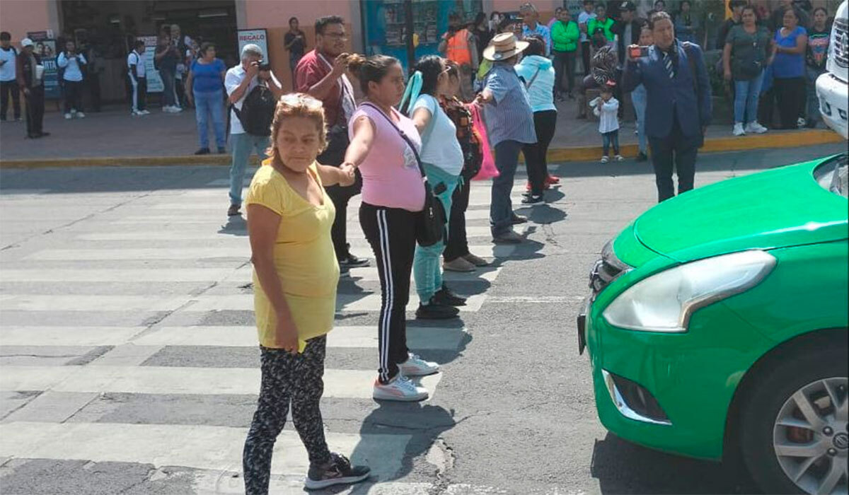 Manifestación en Irapuato: comerciantes obstruyen paso para pedir que los dejen trabajar