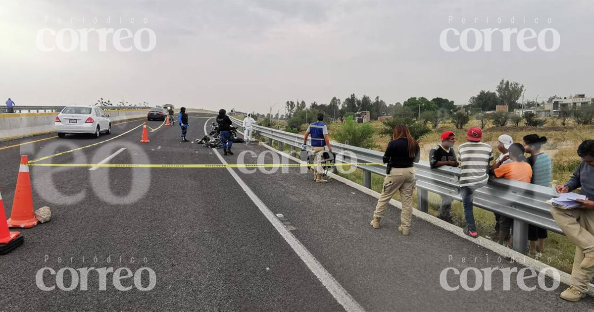 Motociclista muere tras ser arrollado por un camión de carga en la carretera León-Aguascalientes