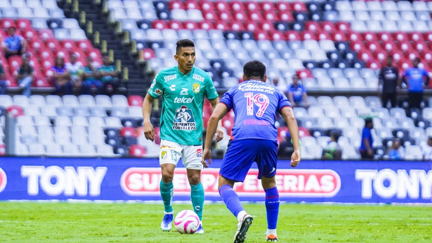 ¿Quién prevaleció en el duelo entre Cruz Azul y León en el Estadio Azteca?