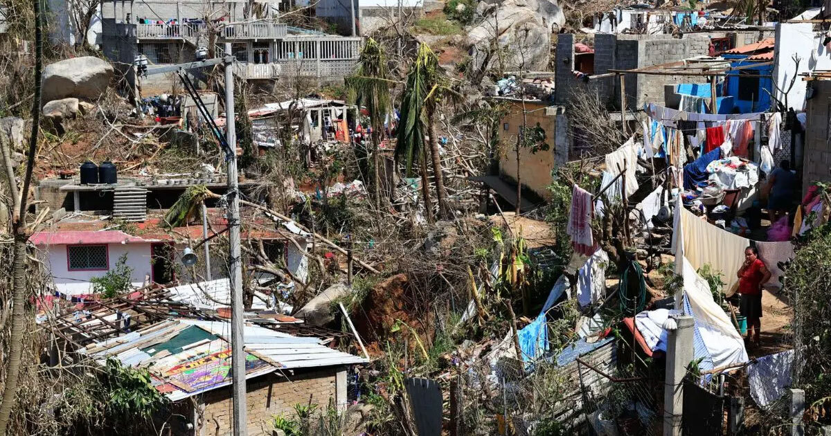 AMLO: suman 45 muertos y 47 desaparecidos por Huracán Otis en Acapulco, Guerrero