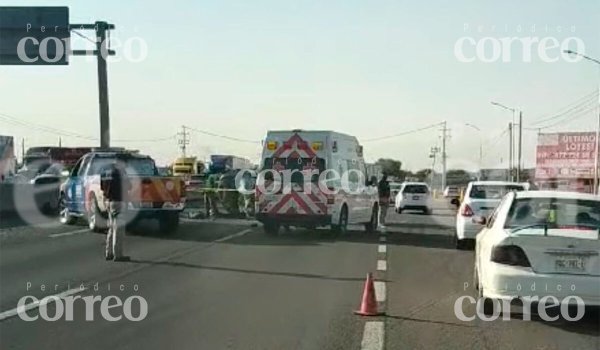 Fuerte choque frente a Bimbo deja un muerto y al menos tres heridos en la Silao-Irapuato