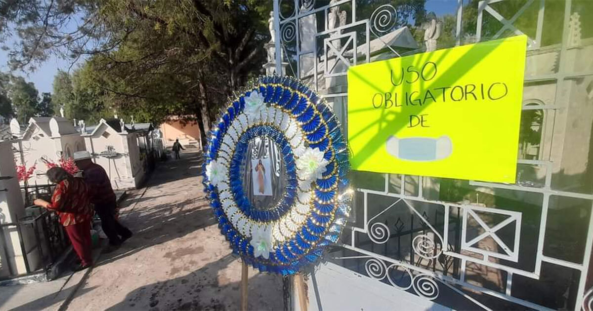 En este cementerio de Guanajuato ‘entierran’ en los pasillos a los muertos por falta de espacio 