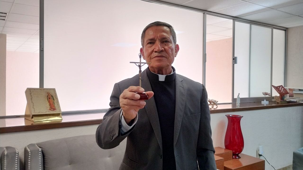 En León solo hay un Padre exorcista: Juan Rodríguez da su estremecedor testimonio  