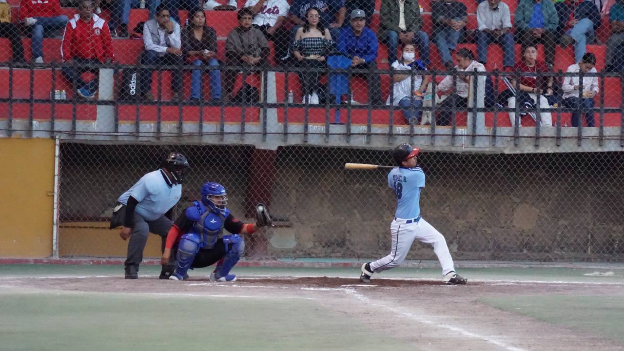 Aficionados abarrotan final de Gallos vs Halcones en estadio de Guanajuato capital