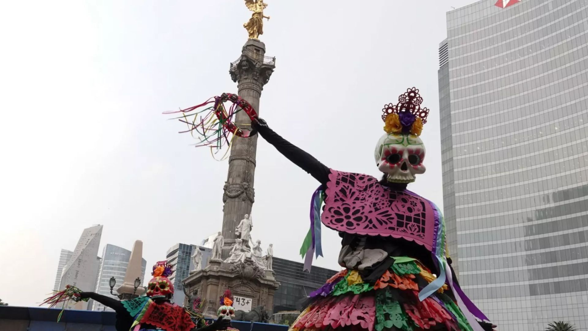 Así se vive el Desfile de Día de Muertos 2023 en CDMX