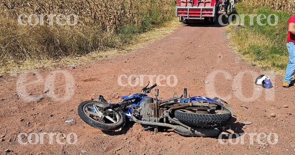 Aparatoso accidente en la carretera Pénjamo-Huanímaro deja dos heridos graves 