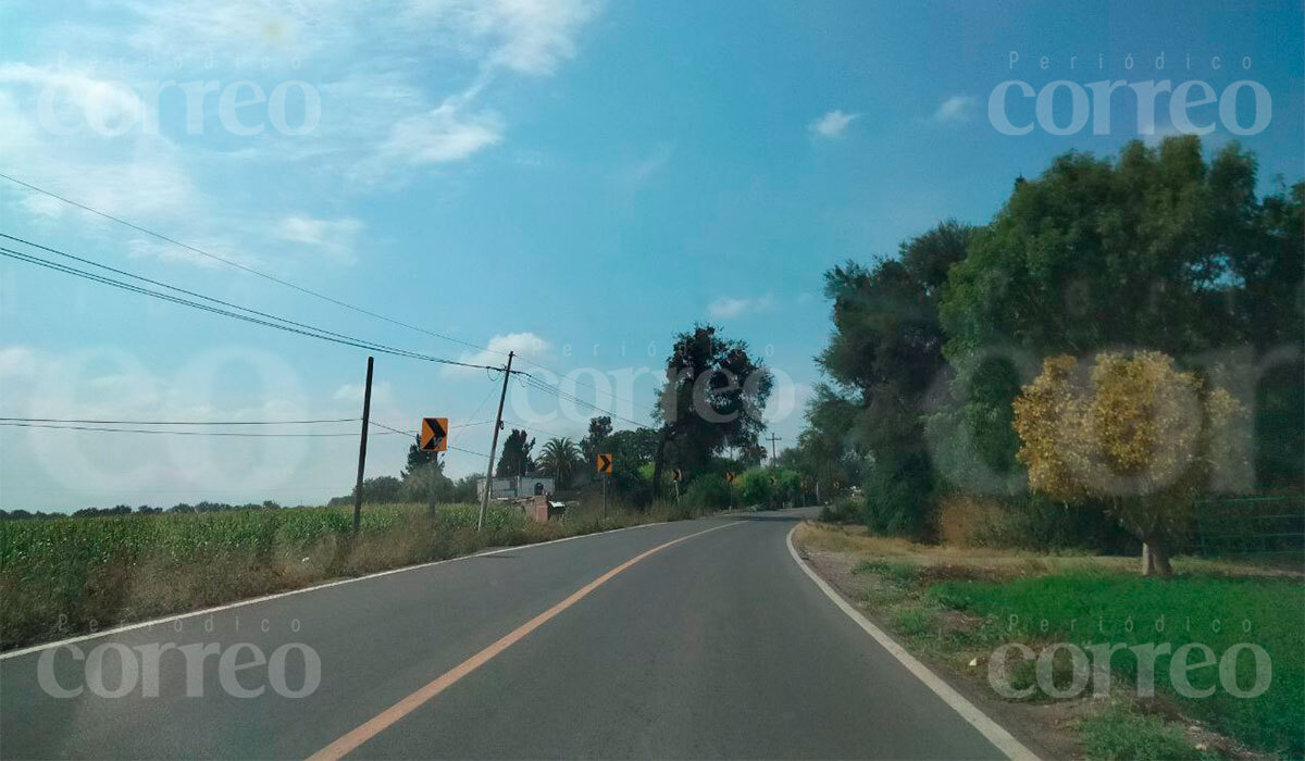 Joven de 15 años muere en la carretera de Manuel Doblado en su primer viaje en moto