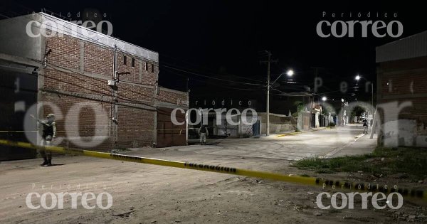 Asesinan a hombre en la entrada de su casa en León; hace medio año habían matado a su esposa 