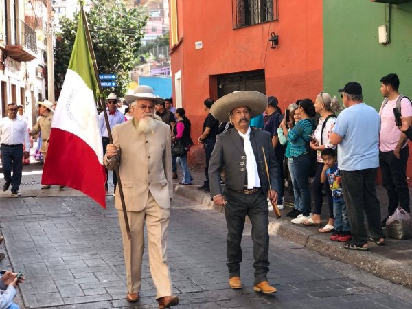 (Fotos) Así conmemoraron el Aniversario de la Revolución en Guanajuato y sus municipios