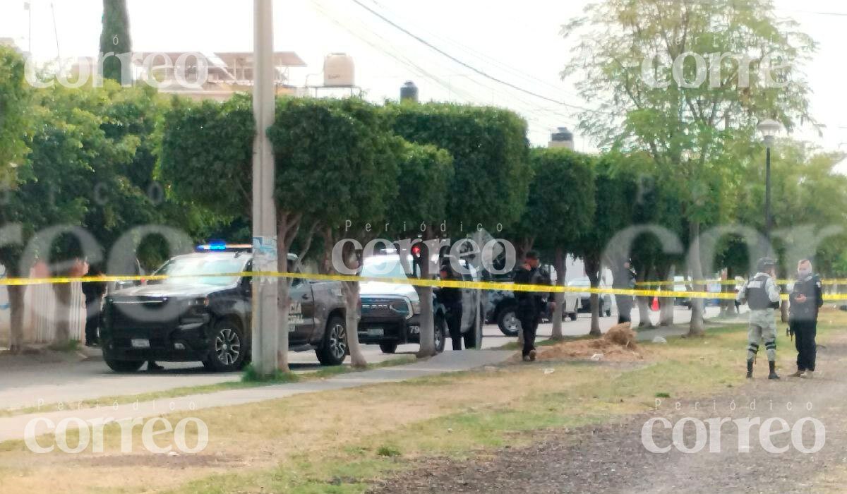 Asesinan a trabajador de moto-mandados en Celaya cerca de secundaria