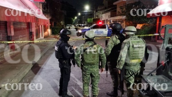 Balacera en Jardines de Celaya deja un hombre muerto al interior de su camioneta