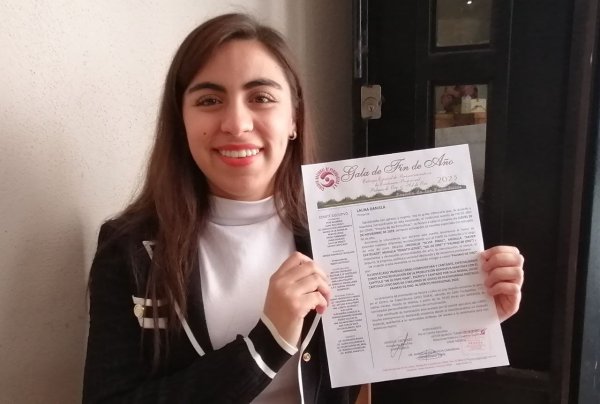 A sus 16 años, la iturbidense Laura Daniela González Montes recibirá el premio ‘Palmas de oro 2023’