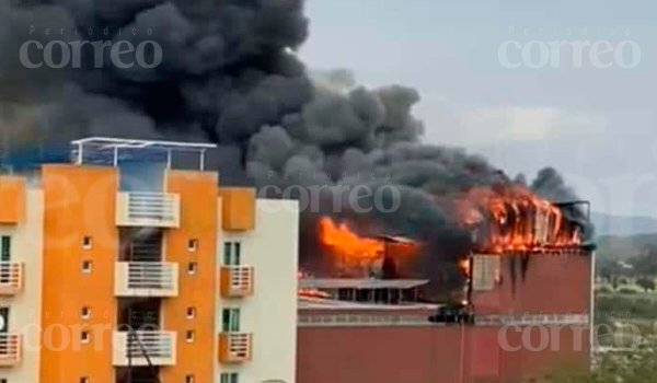 Arde en llamas mantequera de Abasolo; trabajadores se salvan 