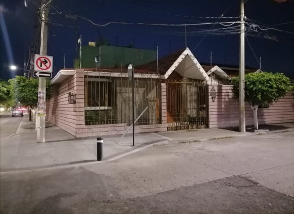 Dejan sin adornos 'Casa navideña' de Las Fuentes en Celaya tras muerte de sus dueños