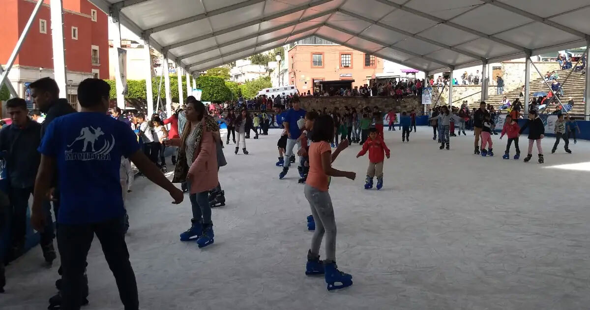 Pista de hielo sí llegará a Guanajuato capital y esto se invertirá 