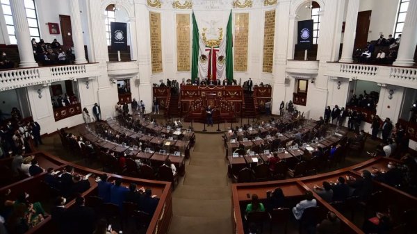 Revuelo en el Congreso CDMX: Morena Interrumpe sesión de ratificación para Ernestina Godoy