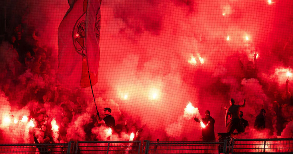 Terror en Ámsterdam: hasta 147 detenidos tras incidentes en partido Ajax-AEK