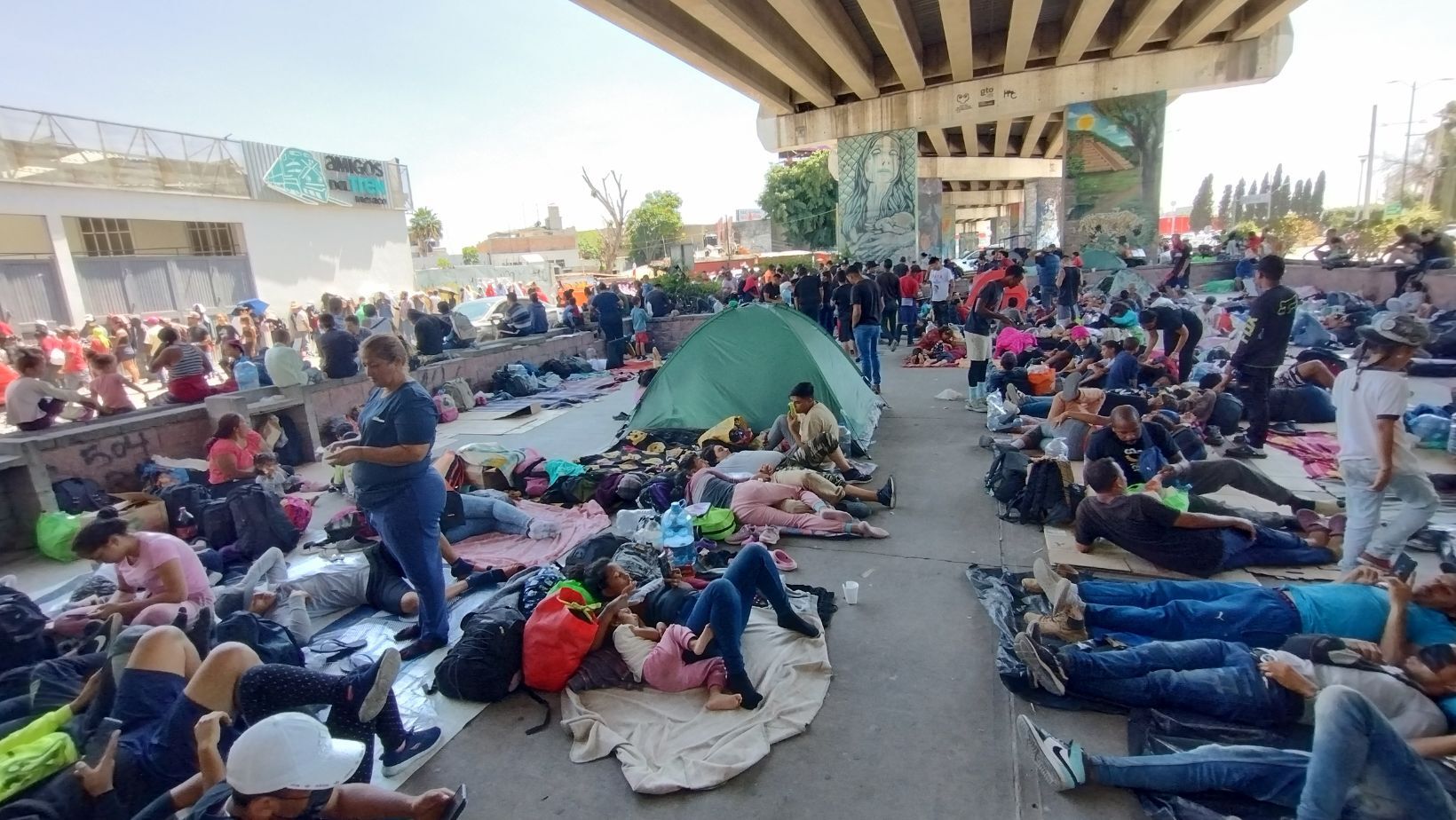 'Amigos del Tren' de Irapuato son una luz de esperanza ante la crisis migratoria, conócelos