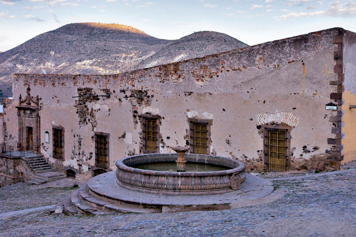 ¿Dónde está el pueblo fantasma en México que atrae a los turistas cuando nieva? 