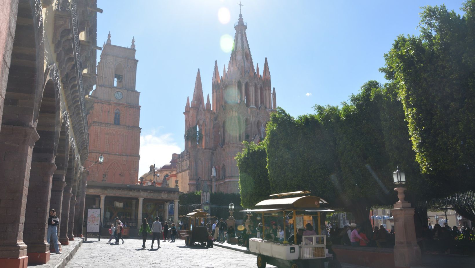 Vendedores ambulantes de San Miguel de Allende quedan fuera de la Plaza Principal, ve por qué