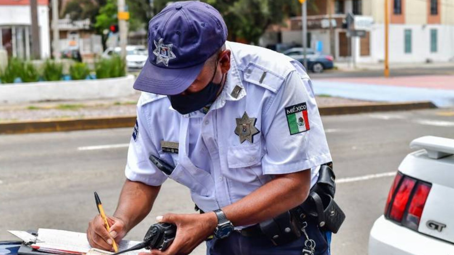 Este 2024 aumenta el UMA; conoce qué trámites serán más costosos