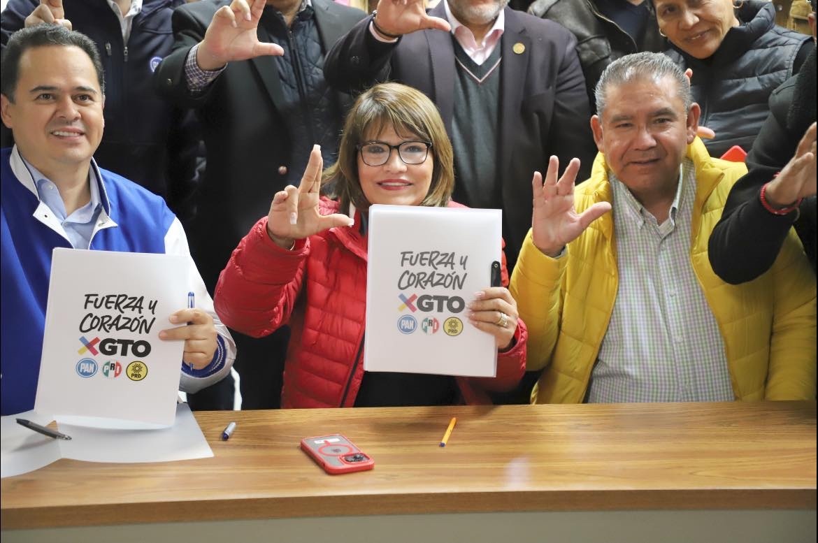 Así firmaron PRI, PAN y PRD convenio de coalición en Guanajuato 