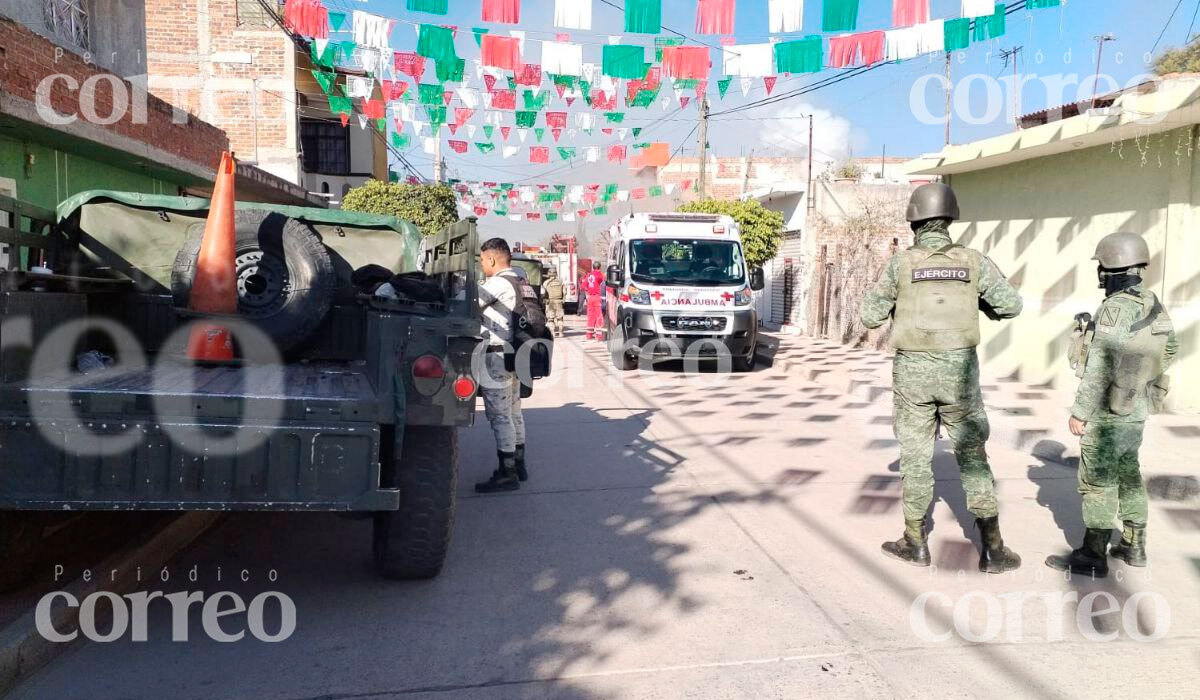 Rescatan a pareja de adultos mayores de incendio en panadería de Valtierrilla, Salamanca