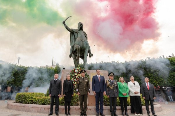 Celebran con impresionante desfile a Ignacio Allende en San Miguel 