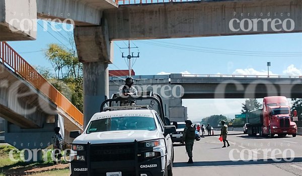 Abandonan a dos mujeres asesinadas en carretera Querétaro-Salamanca