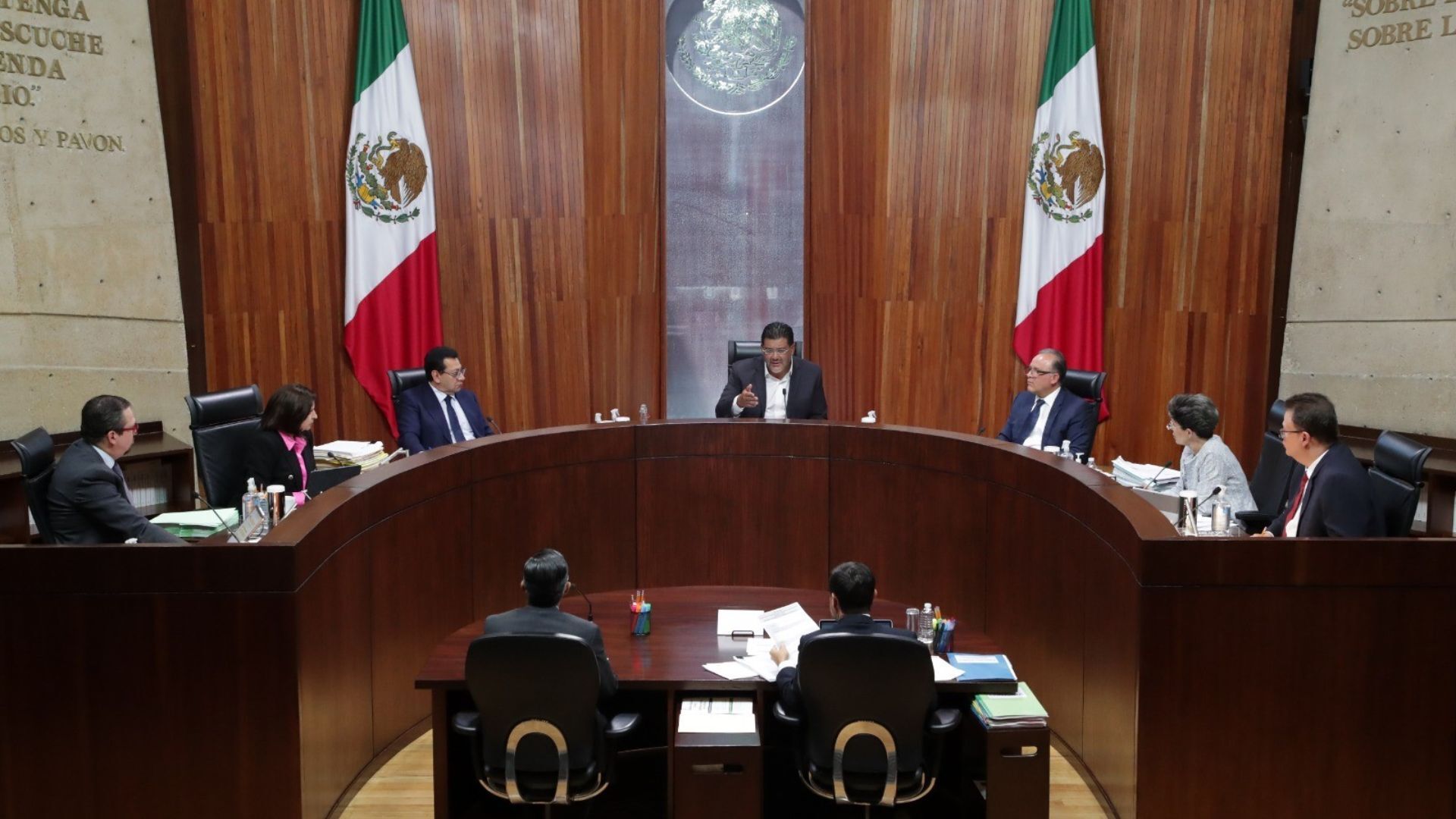 Tribunal Electoral ordena al INE regular paridad de género en elección presidencial