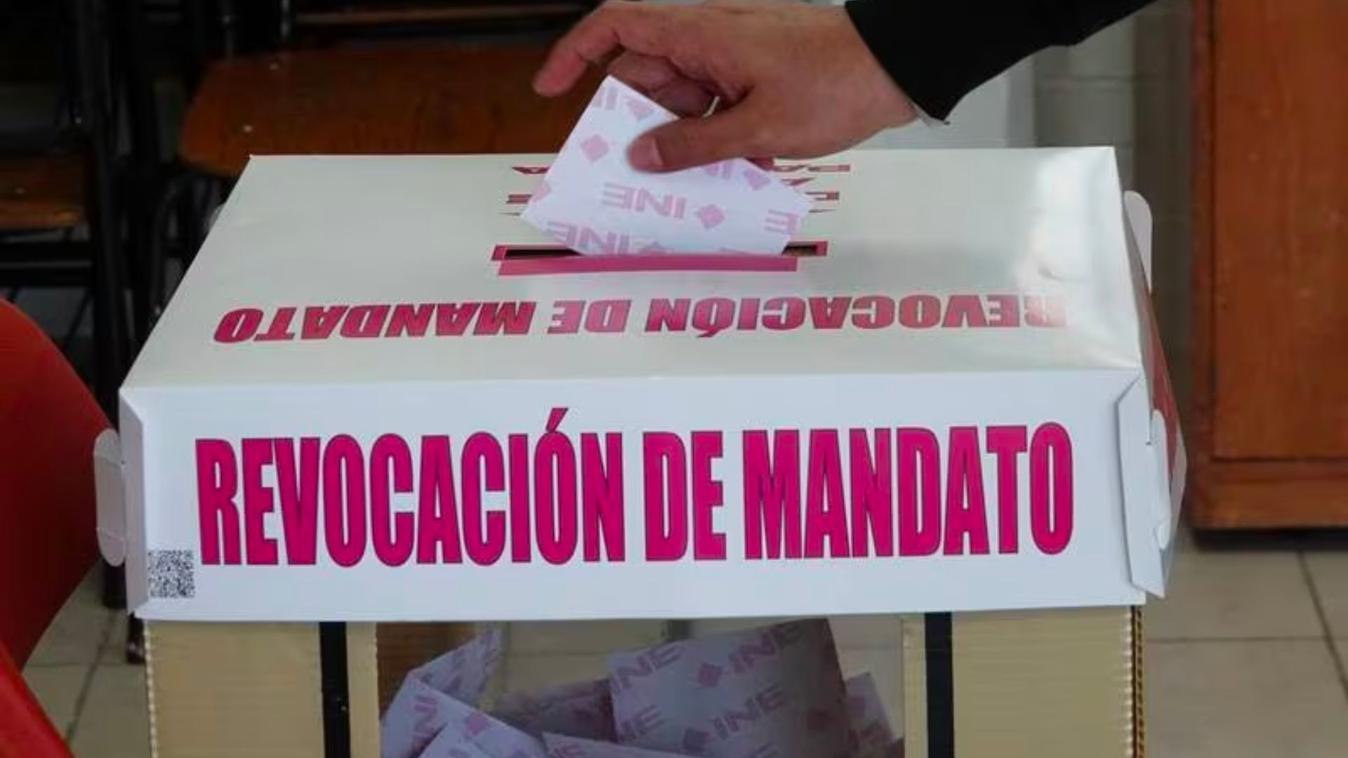 AMLO bajará el número de votos para hacer válida la revocación de mandato