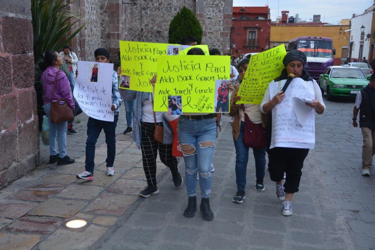 Marchan para exigir justicia por los dos hermanos asesinados en San Miguel de Allende