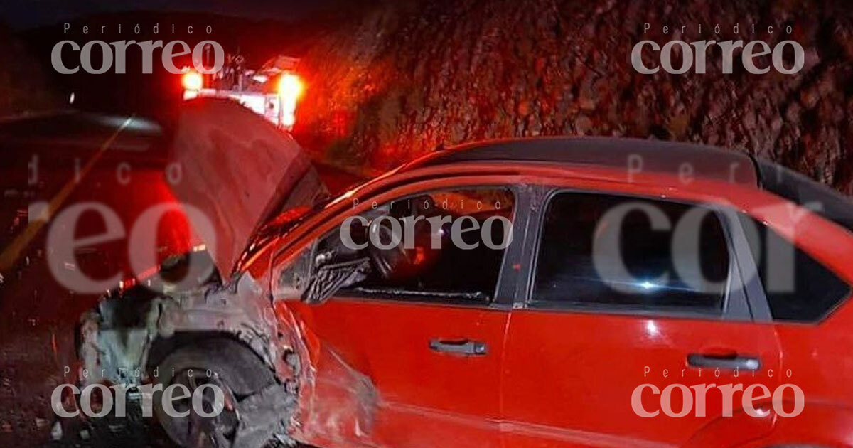 Choque en la carretera San Miguel de Allende-Querétaro deja dos heridos 