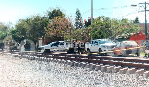 Asesinan a dos hombres y una mujer en San Antonio Gallardo, Celaya