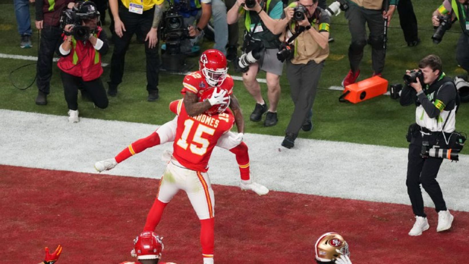 Kansas City se roba el Super Bowl LVIII con 25-22 en cardíaca jugada frente a 49ers