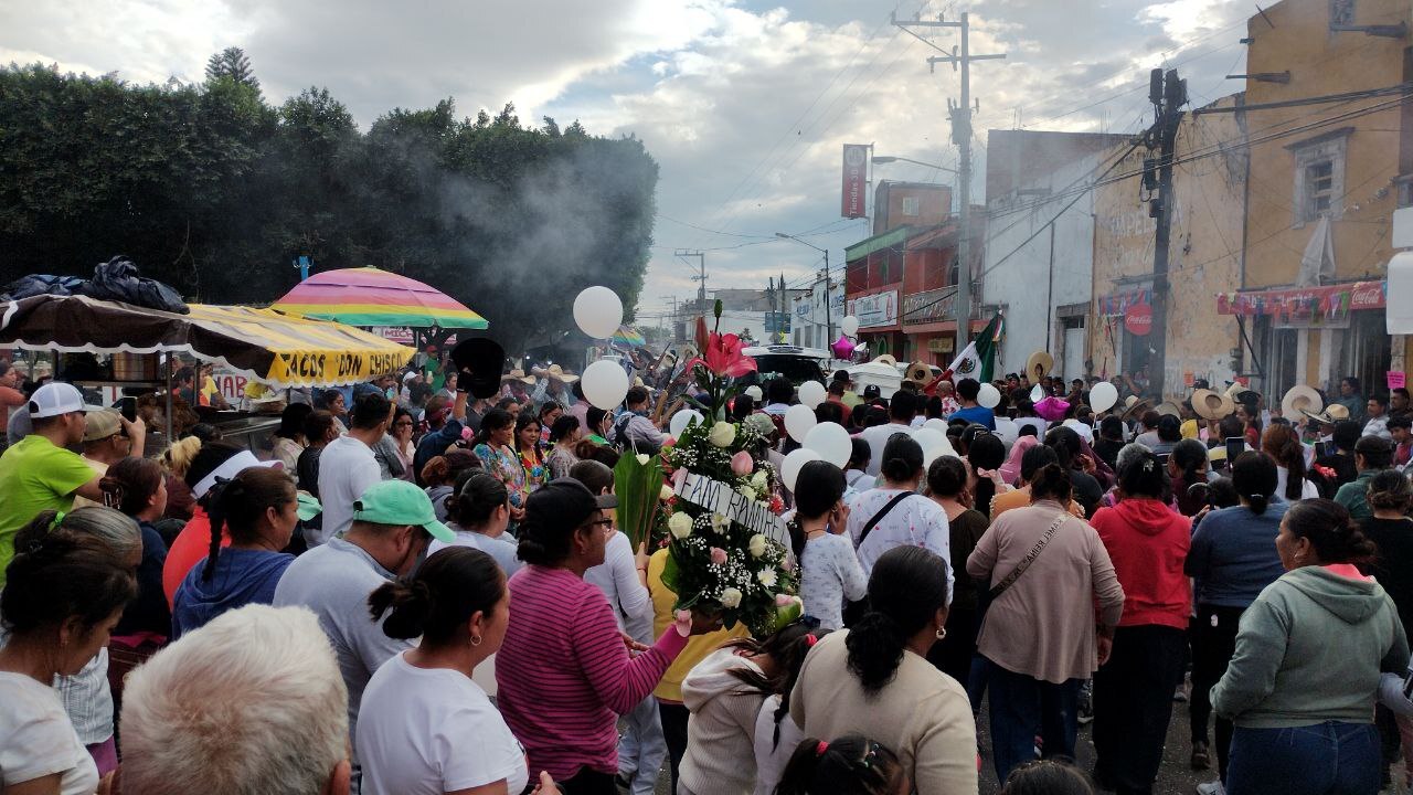 Dan último adiós a Schoenstatt Isabel, niña de 6 años víctima de ataque contra policías en San Juan de la Vega 