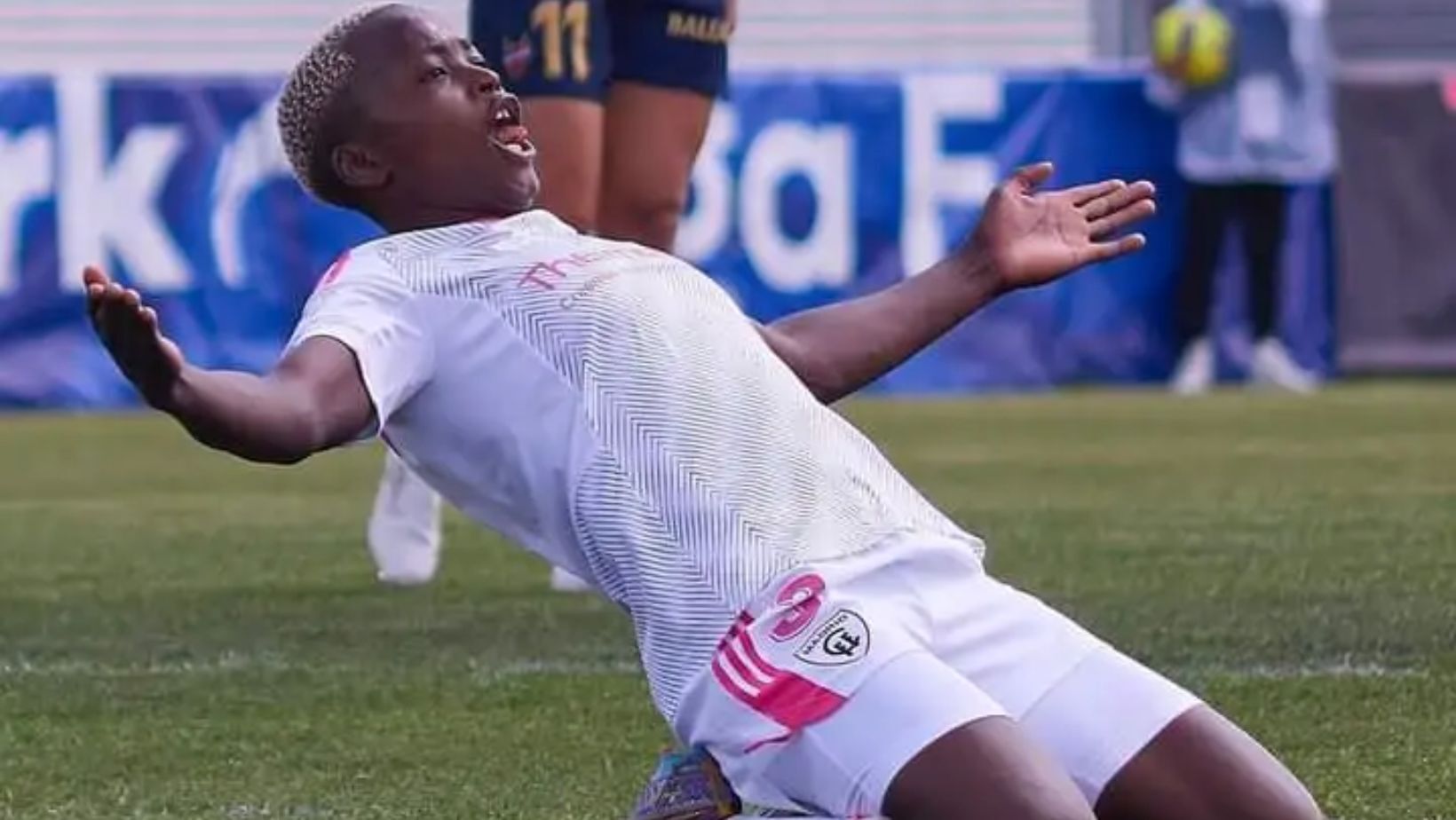 Fichan a Racheal Kundananji en el futbol femenil; es la compra más cara de la historia para el Bay FC